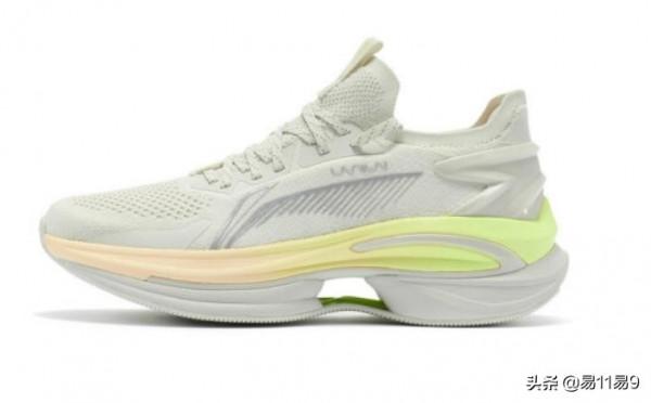 一起愉快的去跑步~李寧·吾適5S跑鞋2022新配色