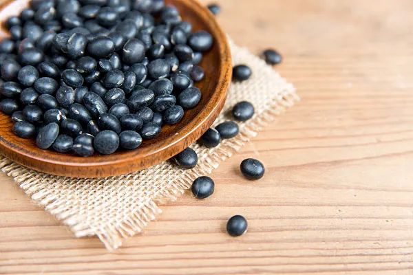 餐桌上5大血管&OpenCurlyDoubleQuote;清道夫&rdquo;，每天吃幾口，血管不易堵！