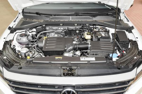 售價12.49萬，1.5L自吸+6AT，經典家用車，實拍大眾朗逸