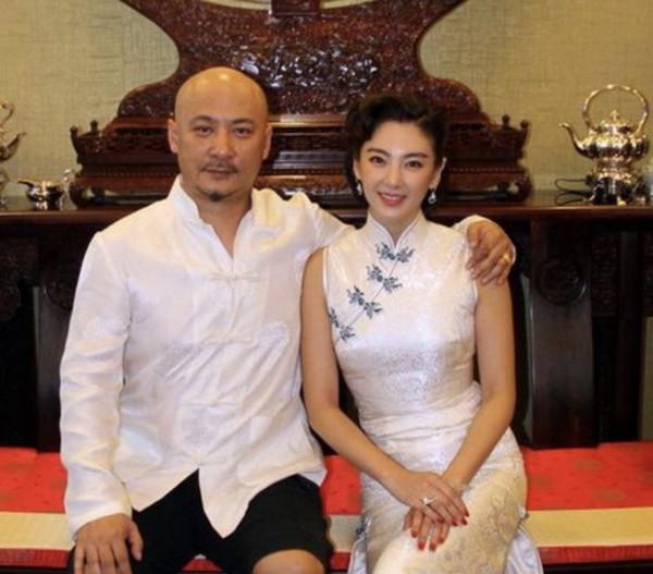 7位“偏愛小鮮肉”的女星，個個神采飛揚，姐弟戀就那麼香？