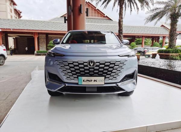 17.69萬起 長安UNI-K iDD開啟預售 配插混系統