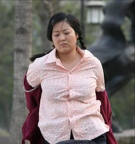 強行裝嫩的八位女明星，章子怡、周迅在列，扮相太過辣眼睛