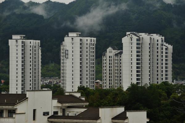 慘烈！或許這就是小城市及縣城房價的歸宿，你還敢買嗎？