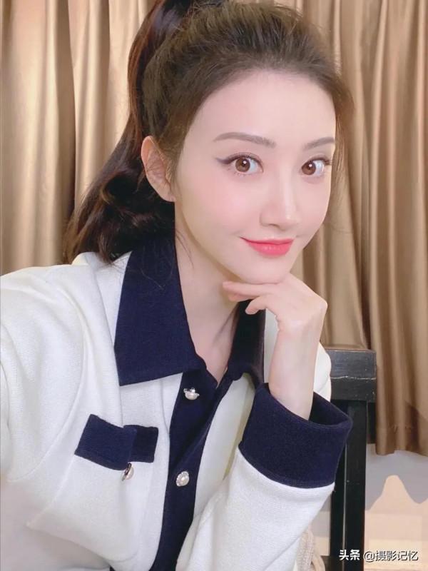 景甜:楚楚可人 景甜:楚楚可人