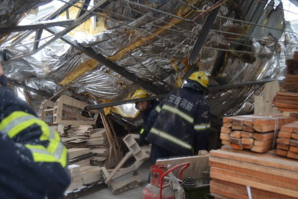 十四年前中國的一次災難,意外暴露實力,2萬解放軍緊急救援 十四年前中國的一次災難,意外暴露實力,2萬解放軍緊急救援
