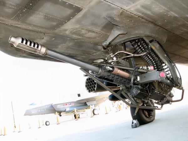 AH-64阿帕奇最強武裝直升機之主武器火蛇70航空火箭彈