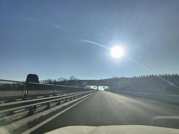 理想總是被現實打敗