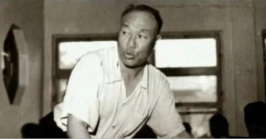 16年過去了,那個說要幫傅彪養兒子的葛優,履行承諾了嗎? 16年過去了,那個說要幫傅彪養兒子的葛優,履行承諾了嗎?