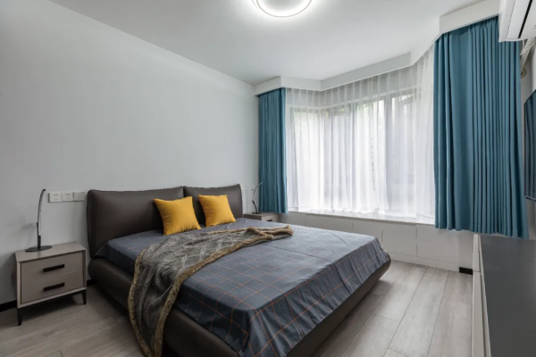 絕了！90㎡老房改造成“極簡黑白灰”，高階感爆棚