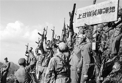 稀奇!美軍戰俘興高采烈,幫志願軍扛戰利品,為何高興?稱很幸運 稀奇!美軍戰俘興高采烈,幫志願軍扛戰利品,為何高興?稱很幸運