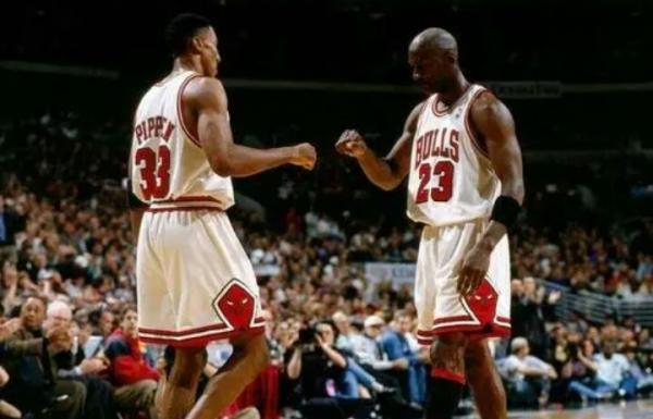 喬丹選最強5人組!飛人領銜,皮蓬魔術師上榜,科比詹皇哈登落選 喬丹選最強5人組!飛人領銜,皮蓬魔術師上榜,科比詹皇哈登落選