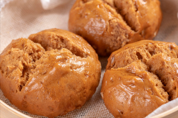 做紅糖開花饅頭，記住2個要點，保證個個開花，暄軟蓬鬆又香甜