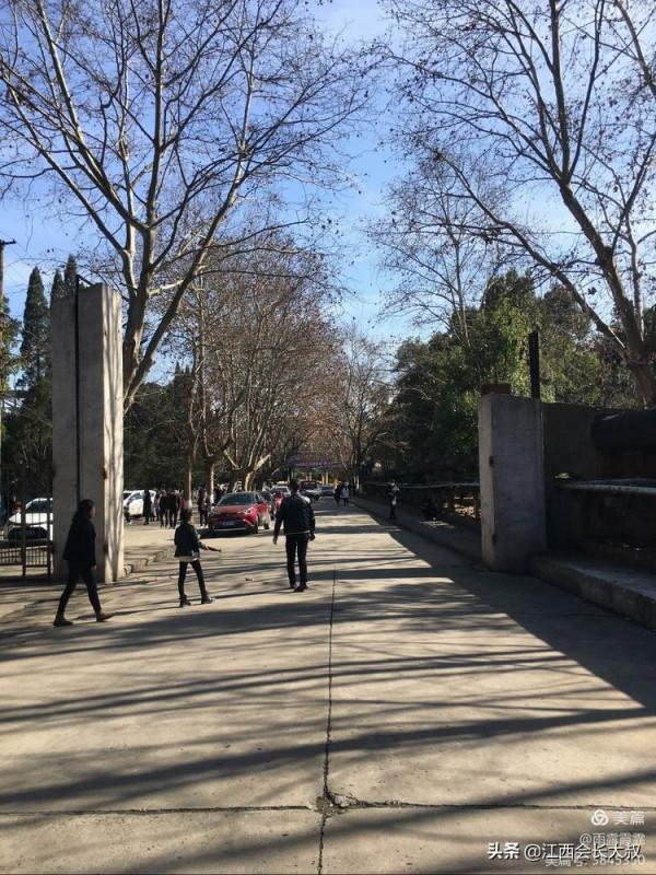 電影《你好，李煥英》和湖北化纖廠的故事