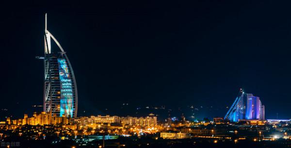 世界知名玻璃建築：迪拜帆船酒店