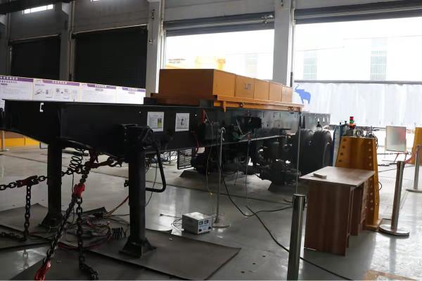 掛車也有動力系統？鑼響全球首款混合動力掛車或打破傳統