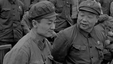 第二野戰軍，除了劉鄧以外，還有九位是國人皆知的大人物