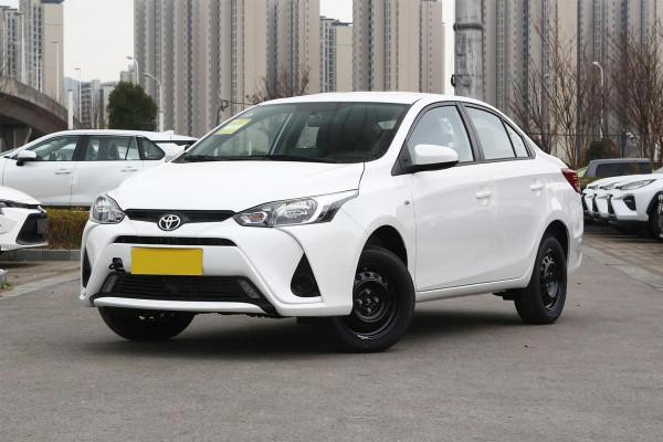 家用代步首選，百公里油耗4&period;9L，賣8&period;78萬，解析YARiS L 致享