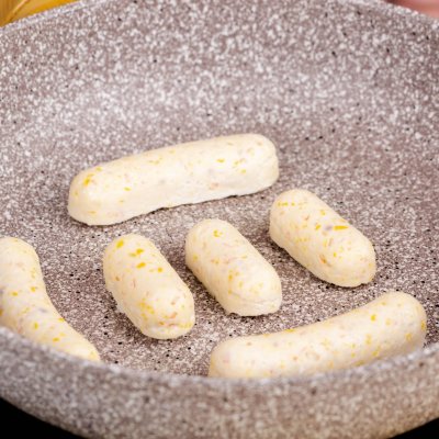 簡單幾步做好一盤爆汁雞肉玉米腸,快速搞定一餐飯 簡單幾步做好一盤爆汁雞肉玉米腸,快速搞定一餐飯