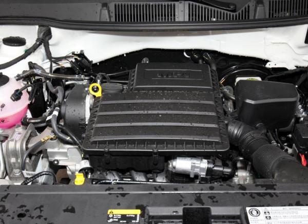 家裡人口少,買輛小型SUV就行,這三款省油、耐用、舒適、空間大 家裡人口少,買輛小型SUV就行,這三款省油、耐用、舒適、空間大