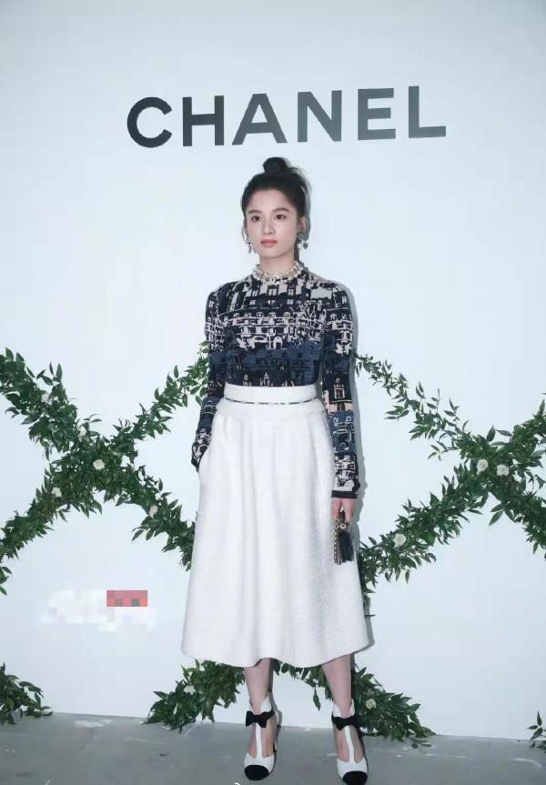 人前是“過氣明星”，人後是商業大佬，這9位明星一個比一個有錢