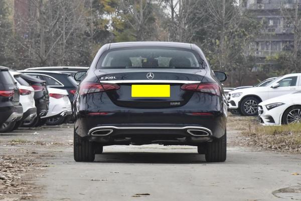 解讀全新賓士E級，軸距3079mm，科技配置豐富，售價43.99萬起