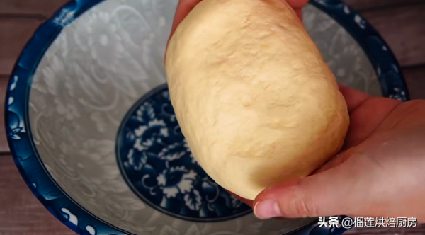 外面8元一斤的香軟麻花在家就能做出來,不需要技巧,比買的好吃 外面8元一斤的香軟麻花在家就能做出來,不需要技巧,比買的好吃