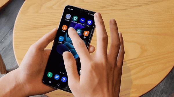 三星Galaxy Z Fold3升級之後的外屏，竟然隱藏著這麼多的玩法（二）