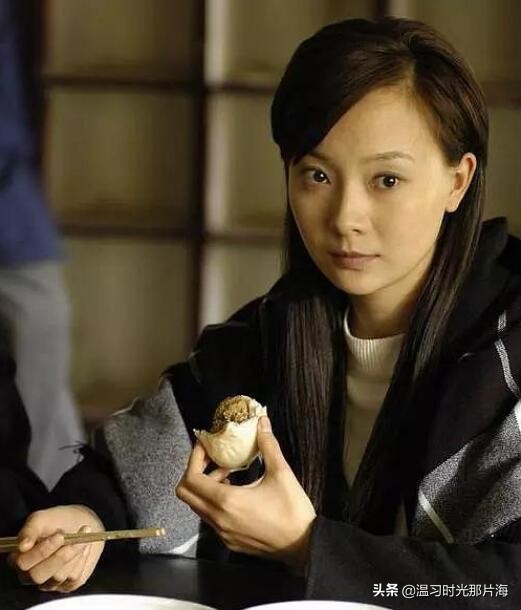 陳數：沒生娃，視繼子如己出，丈夫兩次傳緋聞，今曬照慶結婚13年