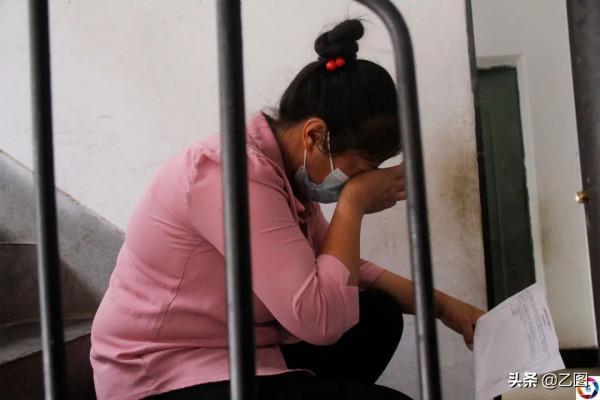 雲南一對雙胞胎兄弟，弟弟比哥哥晚1小時出生，誰料命運差之千里