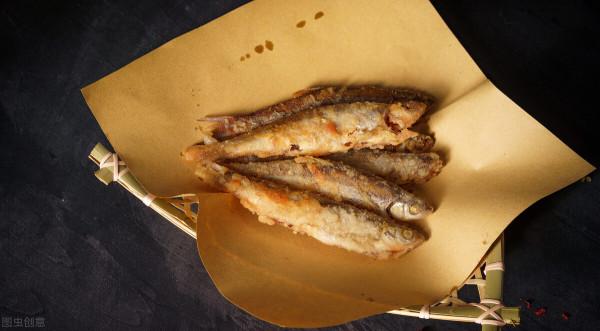 不管炸什麼魚,調麵糊時多放2樣,魚炸好又酥又香,涼了也好吃 不管炸什麼魚,調麵糊時多放2樣,魚炸好又酥又香,涼了也好吃