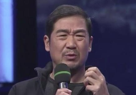 為演饑民拍戲途中餓到昏倒，2年沒吃過大米，張國立為角色不要命