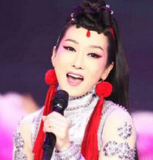 金星調侃薩頂頂：山寨名字和血統，薩頂頂反諷：跟你比小巫見大巫