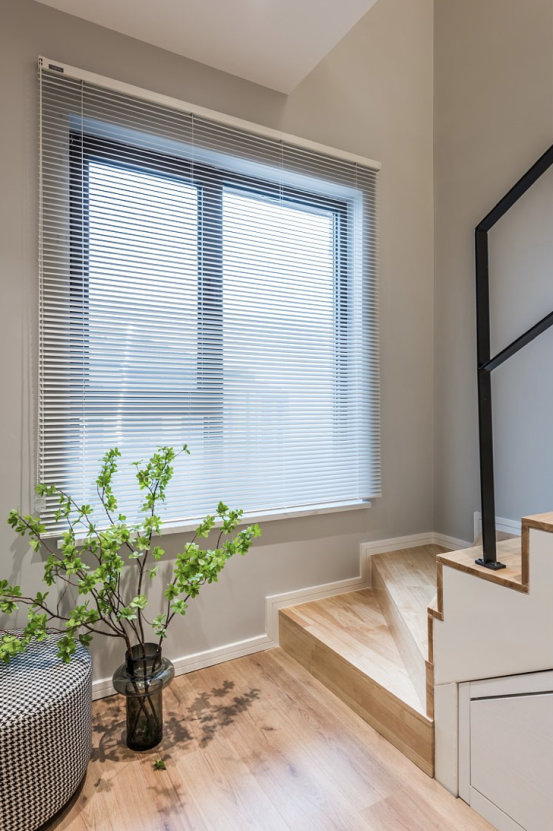 當我換房時，必須買一套複式樓。從他家的裝飾中學習實在太完美了