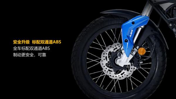 都是單缸水冷250發動機，賽科龍RX1s和RX3，應該如何選？