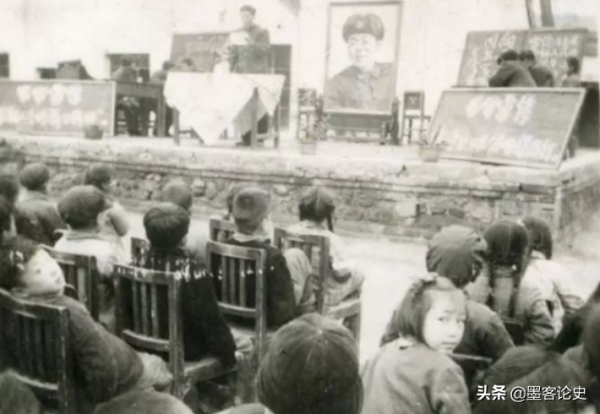 四川領導尋找老兵,95歲老農登記遭百姓嘲諷,無奈掏出3枚特等勳章