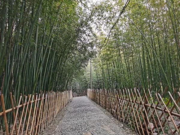 徒步白雲寺渡槽一一絕壁大梯一一上白雲一一白雲寺 徒步白雲寺渡槽一一絕壁大梯一一上白雲一一白雲寺