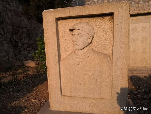 此役消滅日軍千人，團長犧牲兩位副職授上將，一位15歲少年授中將