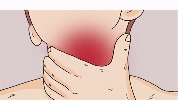 35歲女子，甲狀腺結節轉癌，醫生惋惜：身體早提醒，是她沒在意