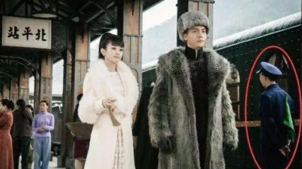 張飛穿皮鞋，楊穎“花容失色”，觀眾：我們連敷衍都不配了嗎？