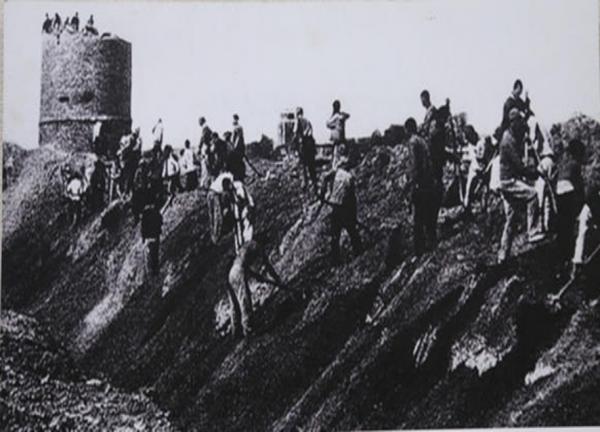 1941年總部來了三個戰士,說出領導名字後,聶榮臻直接拿下,為何 1941年總部來了三個戰士,說出領導名字後,聶榮臻直接拿下,為何