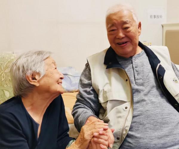 22位老藝術家近照,平均年齡近90,真正的年輕,不在臉上,在心裡 22位老藝術家近照,平均年齡近90,真正的年輕,不在臉上,在心裡