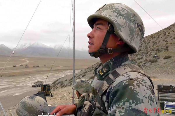 不上天的“飛行員”，卻成了戰友們心中的“崑崙飛鷹”