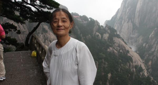 18歲參軍，當過汽修工，28歲考中戲，離婚後娶女神江珊，他憑啥？