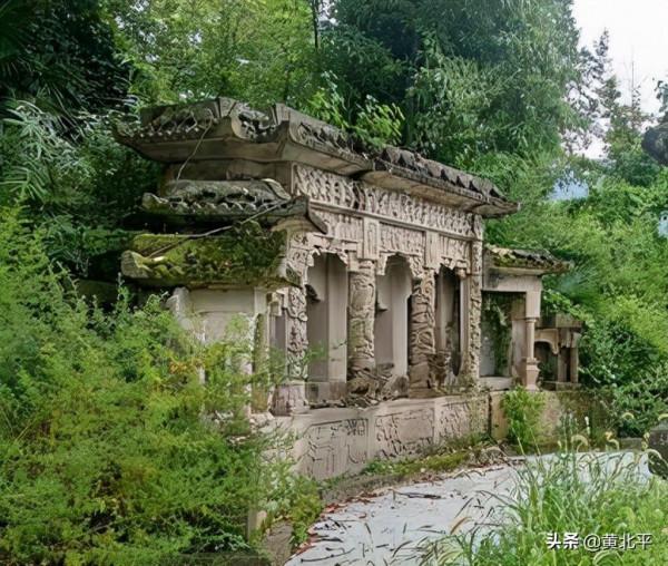 四川省巴中市通江縣古寧寨,劉氏墓碑林才是這座神秘古寨的精髓 四川省巴中市通江縣古寧寨,劉氏墓碑林才是這座神秘古寨的精髓