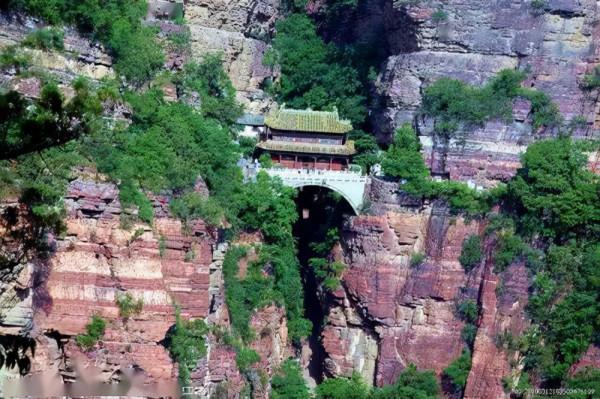 河北4A景區走紅，寺廟海拔達到了一千米，有太行群峰唯蒼巖之稱