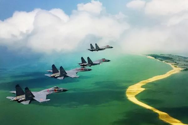 中國跨入戰略空軍門檻，直面美軍方挑釁，美國還有底氣核威脅嗎？