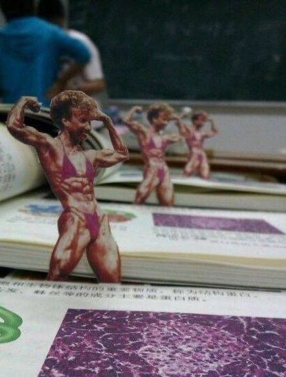 “100年後的課本”長啥樣，學生盡情發揮想象，老師看了也想點贊