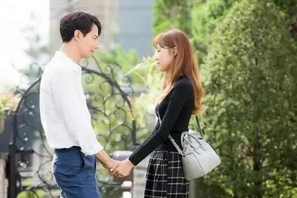 為了愛情8年沒回孃家男方卻又娶妻生子,女子為8歲的女兒討生活費 為了愛情8年沒回孃家男方卻又娶妻生子,女子為8歲的女兒討生活費