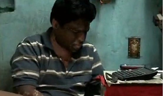 印度窮人的致富之路：用下水道的淤泥提煉黃金，一天能賺幾千元