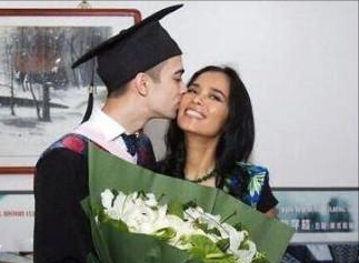 韋唯：離婚後家庭更完整，獨自培養3個兒子，都成“最強星二代”